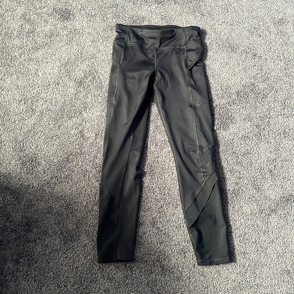 Black leggings